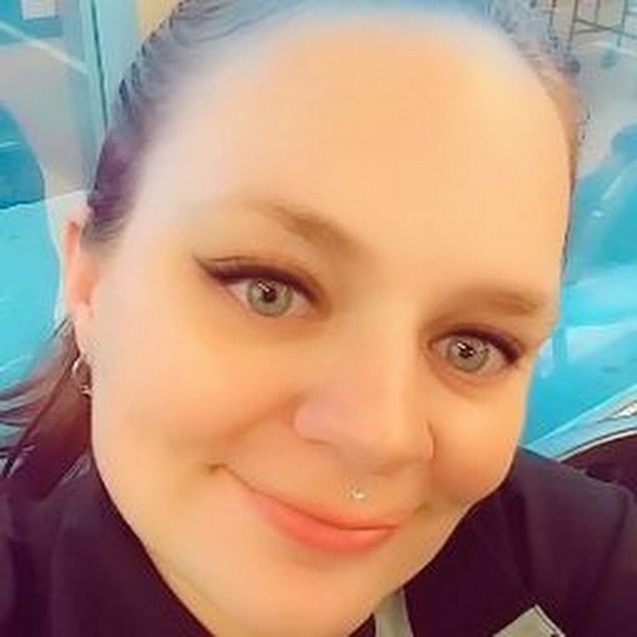 Meet your Posher, Alanna - Picture 1 of 1